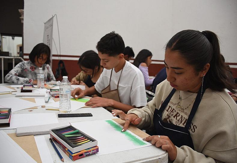 EXITOSOS TALLERES, EN EL FESTIVAL ARTÍSTICO DE JULIO