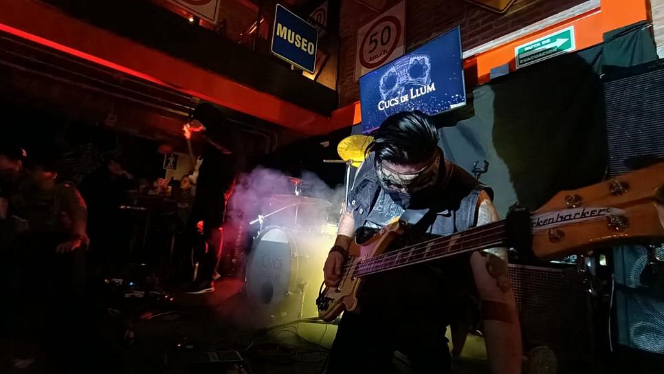 REGRESA CUCS DE LLUM AL ESCENARIO DE LOBOS 