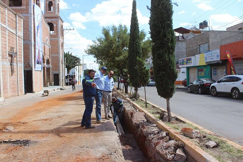 Rehabilita JIAPAZ 14 mil metros de tubería