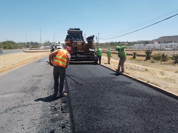 REHABILITAN BULEVAR CONSTITUCIÓN EN MIGUEL AUZA