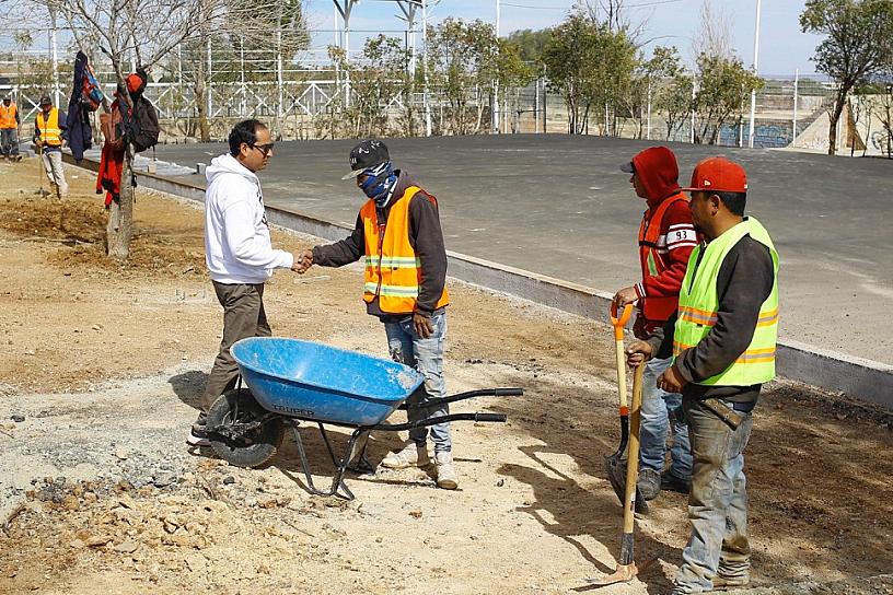 REHABILITAN CANCHAS DE TENIS EN LA UNIDAD DEPORTIVA DE GUADALUPE 