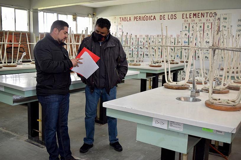 REHABILITAN LABORATORIOS DE LA PREPA CETIS 114 EN JEREZ 