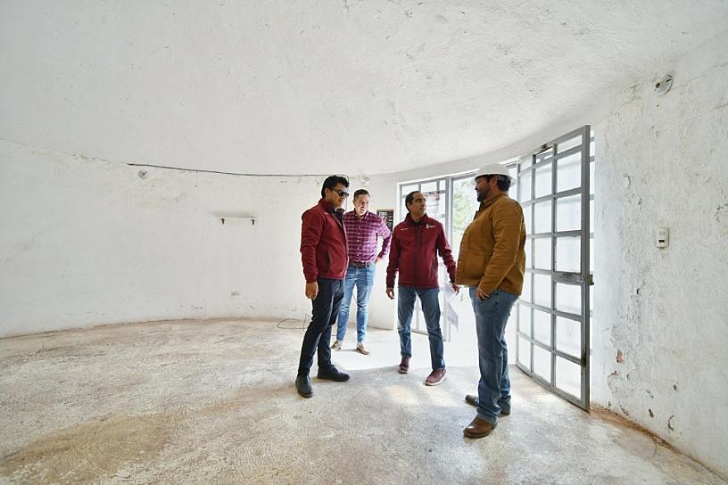 Rehabilita Pepe Saldívar Centro de Desarrollo Comunitario en Rincón Colonial