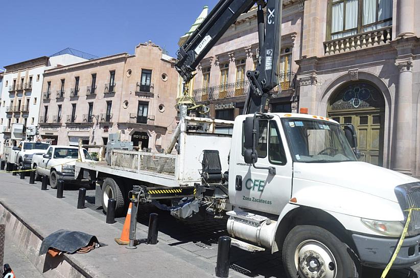 REINSTALAN EQUIPAMIENTO ELÉCTRICO