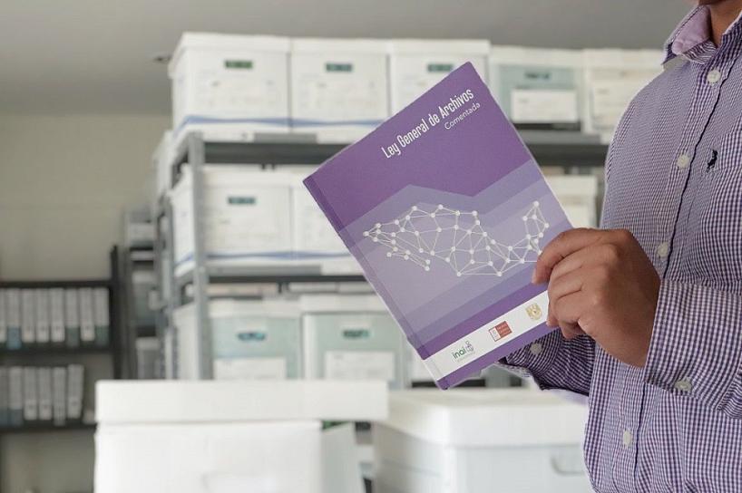 REITERA IZAI A SINDICATOSA RESPONDER A CUESTIONAMIENTOS EN ARCHIVOS 