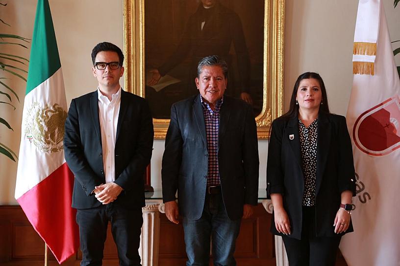 RELEVA RODRIGO REYES A GABY PINEDO EN LA SECRETARÍA GENERAL DE GOBIERNO