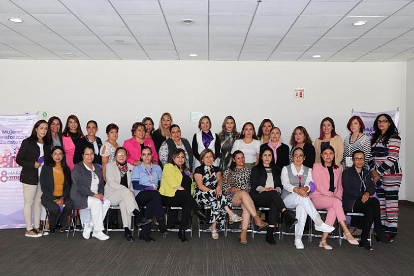 REÚNE SEMUJER A DESTACADAS MUJERES DEL SECTOR SALUD 