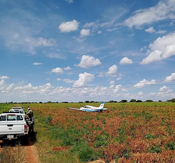 REPORTAN ACCIDENTE AÉREO EN CALERA; HAY DOS PERSONAS ILESAS