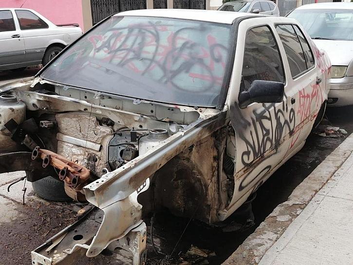 REPORTAN AUTO ABANDONADO&nbsp;EN PRIVADA LA ENCANTADA