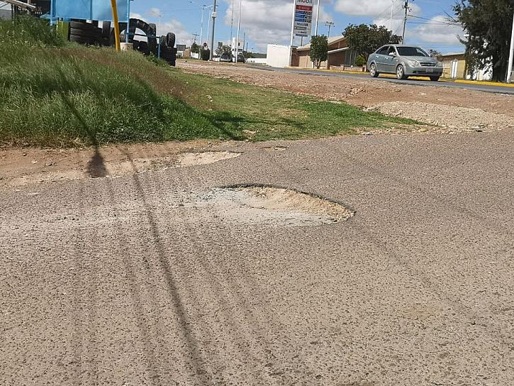 REPORTAN BACHES EN COLONIA LINDAVISTA