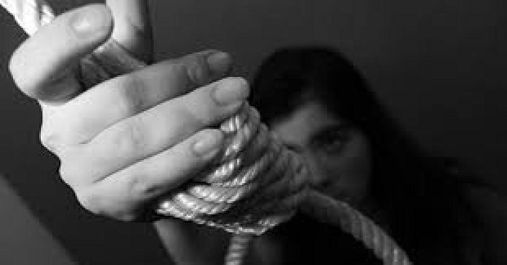 REPORTAN DOS SUICIDIOS DE MENORES DE EDAD EN LA CAPITAL 