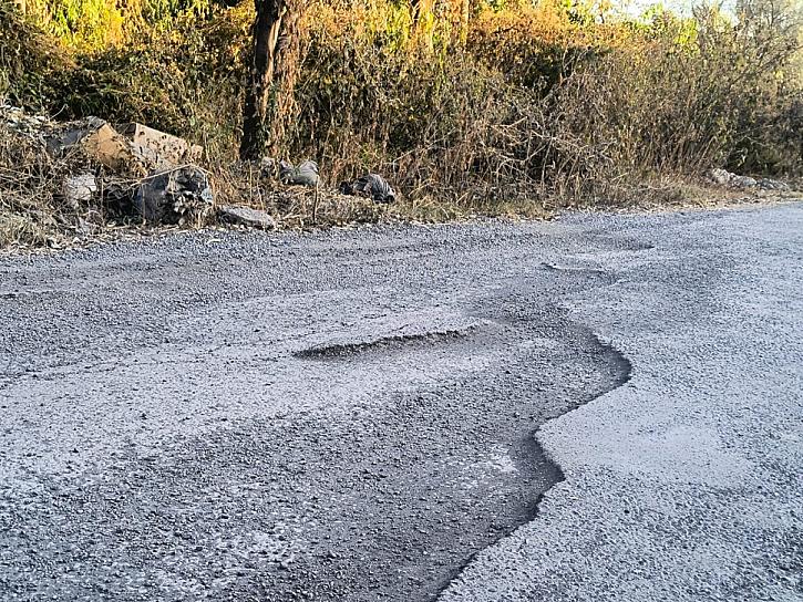 Reportan malas condiciones en la vía Polideportivo-Ecoparque 