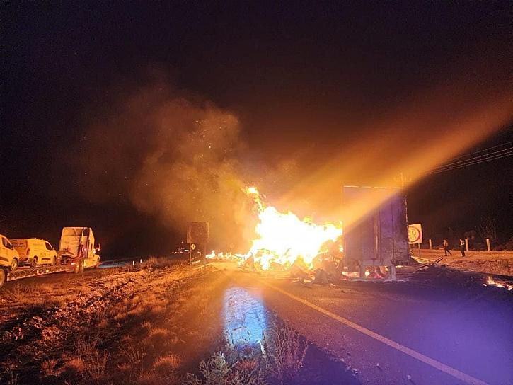 REPORTAN QUEMA DE VEHÍCULOS EN CARRETERA DE OJOCALIENTE A LUIS MOYA 