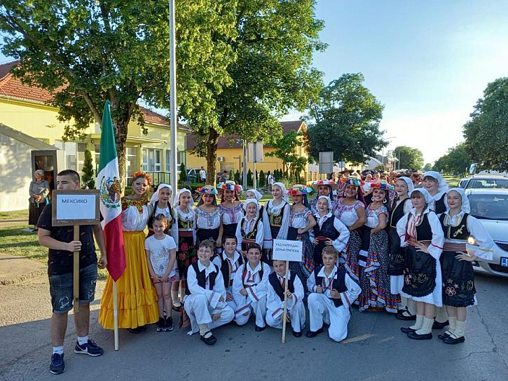 REPRESENTA DANZA FOLKLÓRICA DE ZACATECAS A MÉXICO EN FESTIVALES INTERNACIONALES