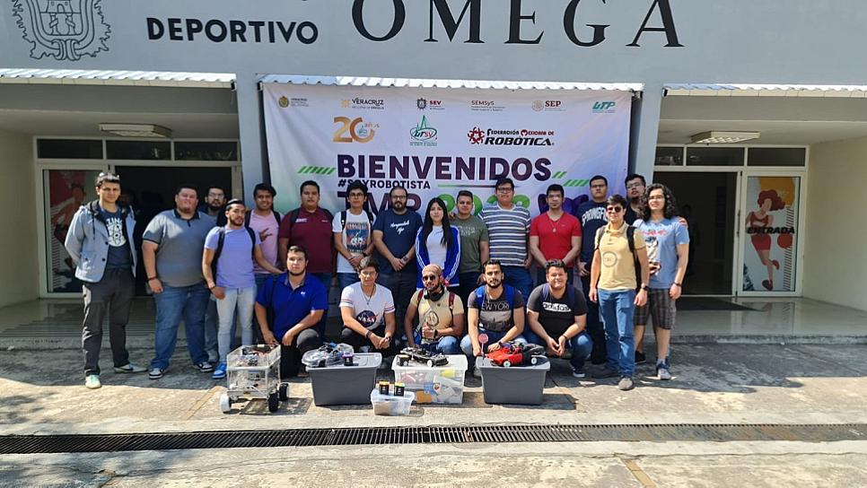 REPRESENTAN A ZACATECAS BECARIOS DEL COZCYT EN TORNEO MEXICANO DE ROBÓTICA 2023 