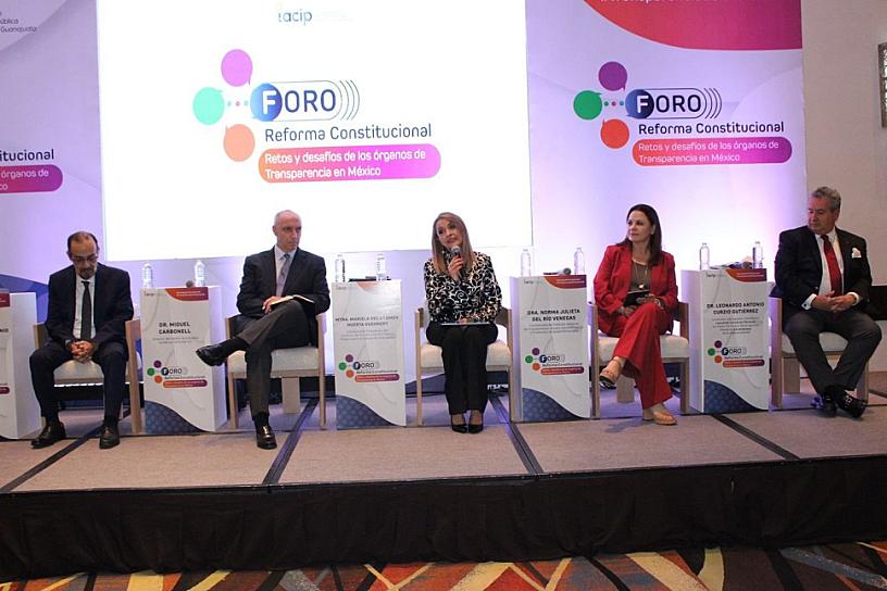 RESALTA JULIETA DEL RÍO DERECHOS CONSTITUCIONALES, PERO CON AUTONOMÍA