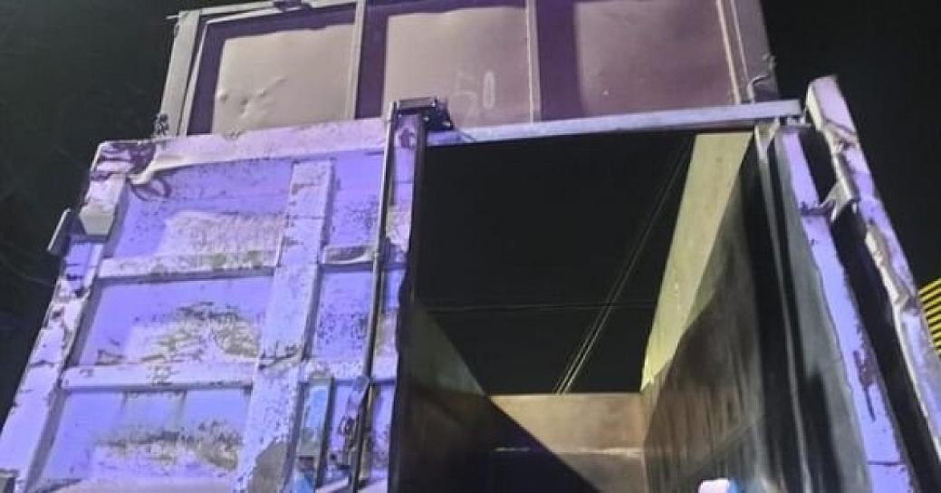 RESCATAN A 230 MIGRANTES CENTROAMERICANOS EN LA MÉXICO - PUEBLA; VIAJABAN EN UN TRÁILER SIN VENTILACIÓN 