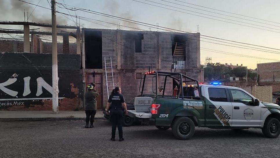 RESCATA POLICÍA AMBIENTAL A 7 CANES DE INCENDIO