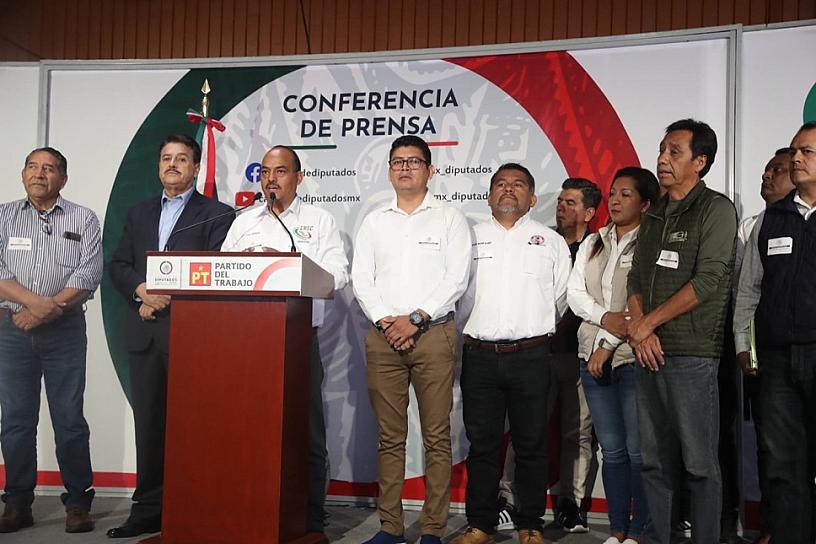 RESPALDA PT A SINDICATO DE NIVEL MEDIO SUPERIOR 