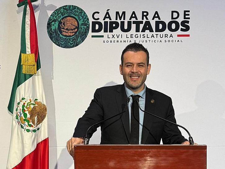 Respalda Ulises Mejía Haro reforma contra sustancias tóxicas