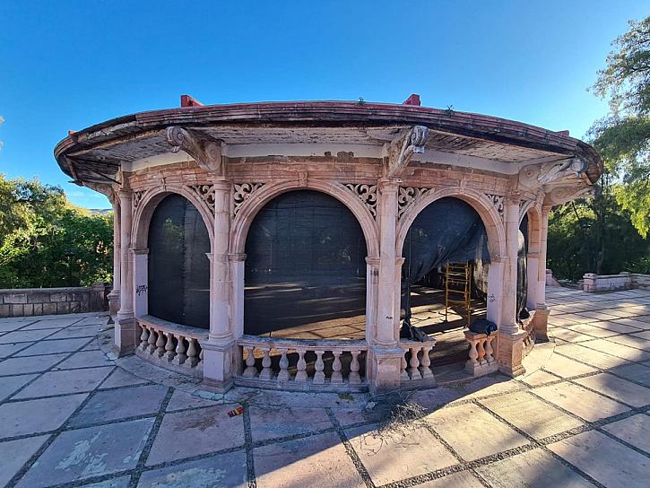 RESTAURAN KIOSCO DEL PARQUE ENRIQUE ESTRADA