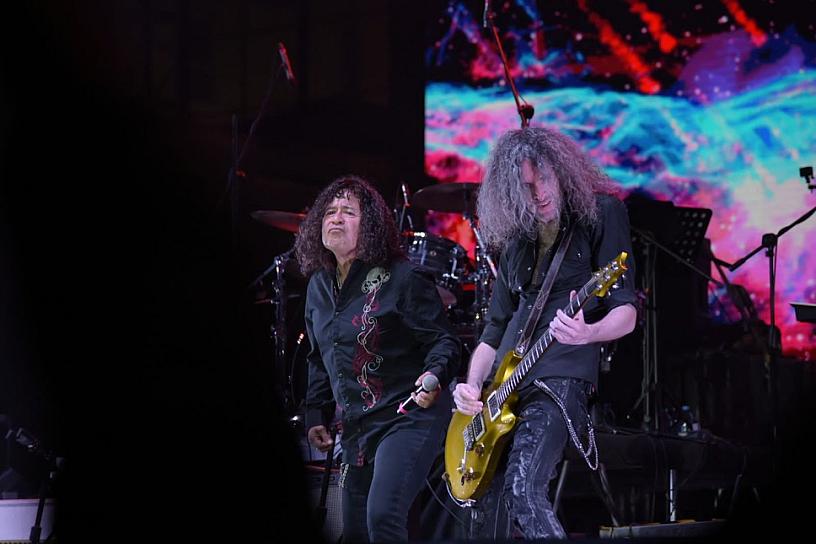 RESUENA EL ROCK EN PLAZA DE ARMAS