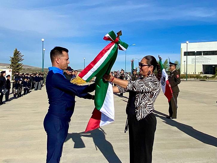 ABANDERAN A ESCUELAS DE FRESNILLO 