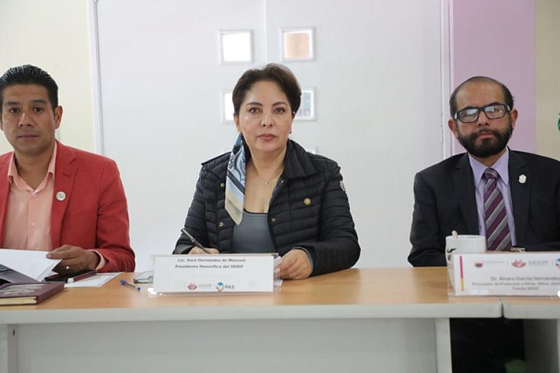 REVISA CONSEJO DE ADOPCIONES DEL SEDIF MÁS DE 10 SOLICITUDES&nbsp;&nbsp;&nbsp; 