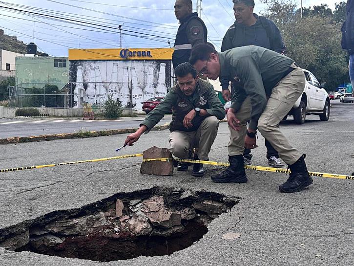 REVISAN SOCAVÓN EN AVENIDA UNIVERSIDAD
