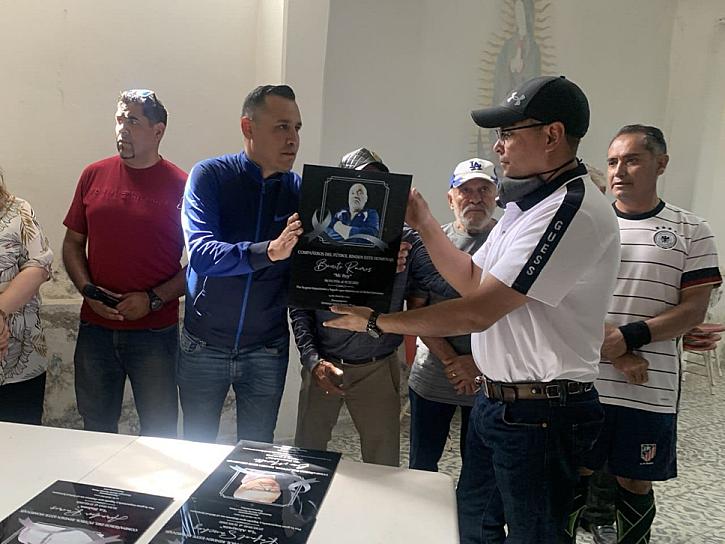 RINDEN HOMENAJE A OCHO IMPULSORES Y JUGADORES DEL FUTBOL JEREZANO FALLECIDOS RECIENTEMENTE