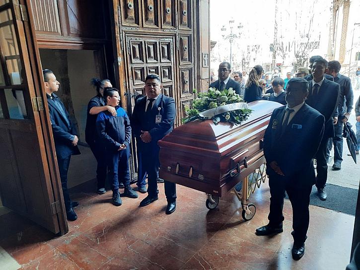 RINDEN HOMENAJE PÓSTUMO A JUAN PÉREZ GUARDADO