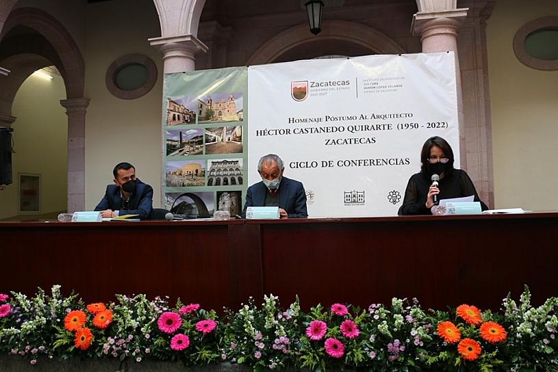 RINDEN HOMENAJE PÓSTUMO AL ARQUITECTO HÉCTOR CASTANEDO 