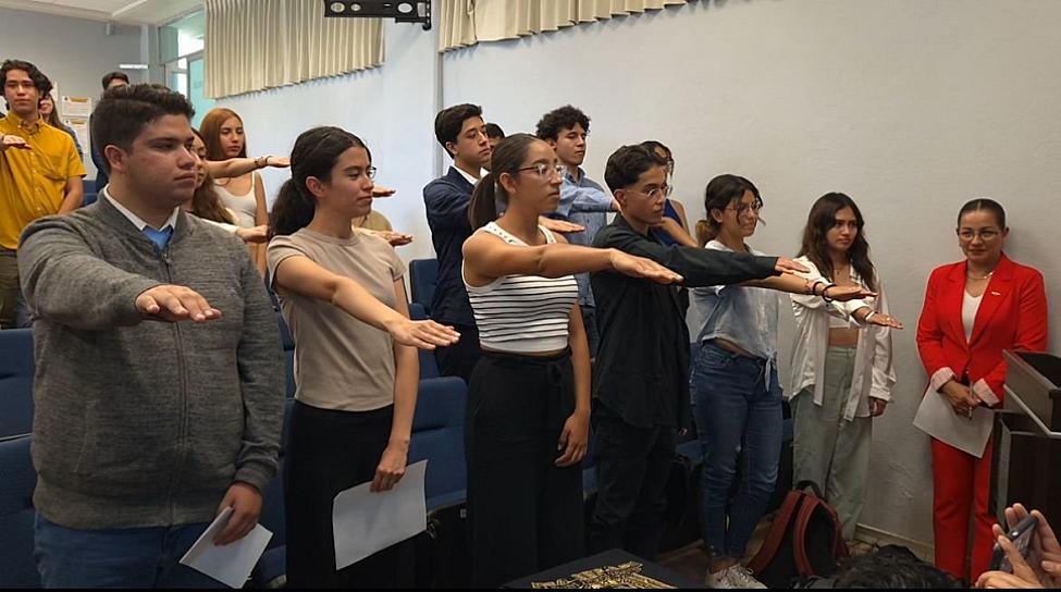 RINDEN PROTESTA SOCIEDADES DE ALUMNOS DE CIENCIAS QUÍMICAS 
