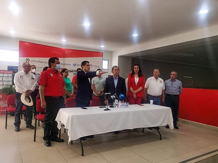 RINDE PROTESTA CARLOS PEÑA COMO DIRIGENTE DEL PRI EN AGUASCALIENTES