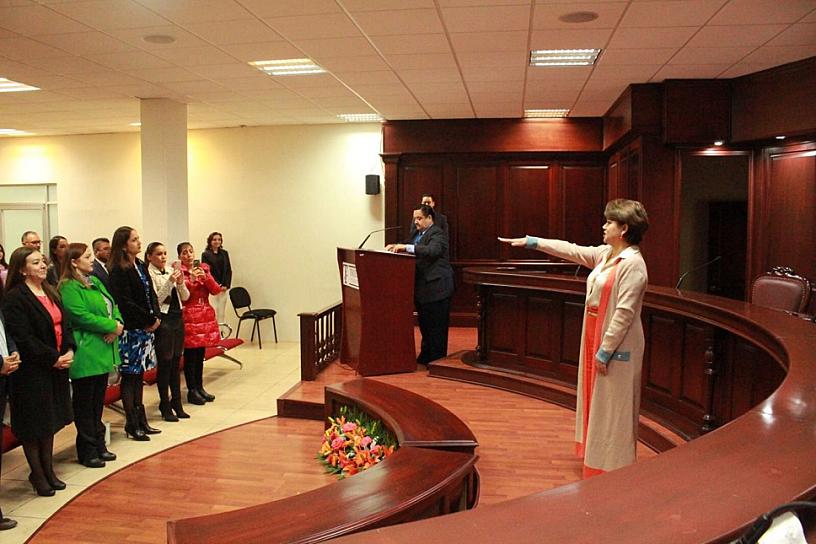 RINDE PROTESTA GLORIA ESPARZA COMO MAGISTRADA PRESIDENTA DEL TRIJEZ 