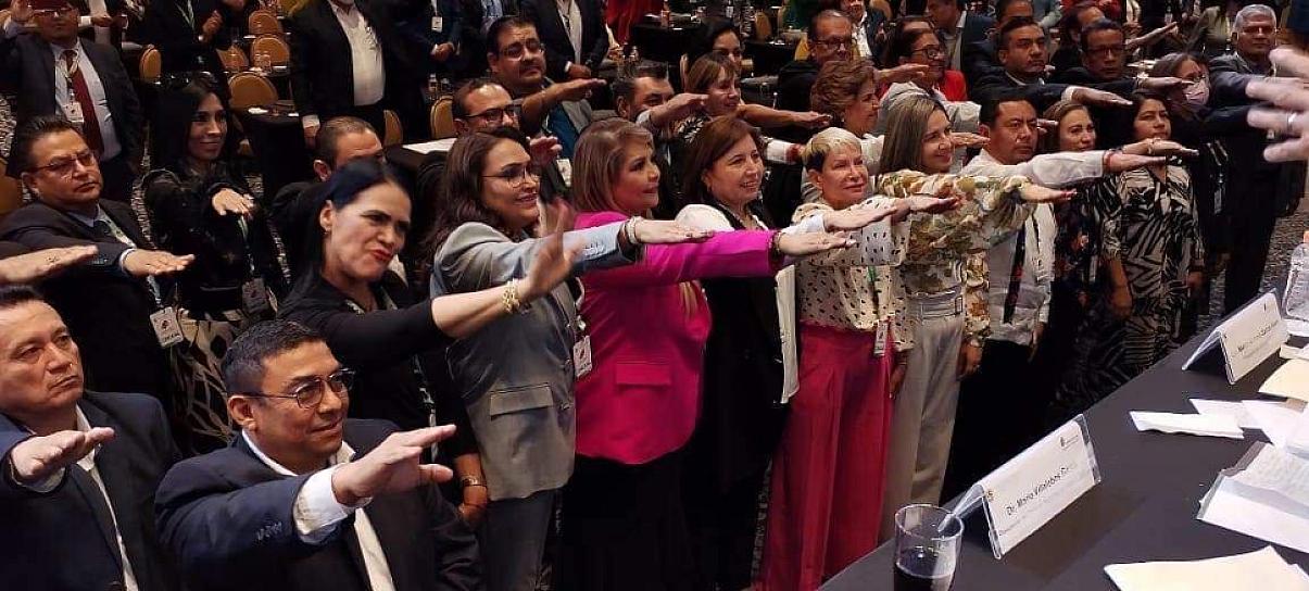 RINDE PROTESTA NORMA CASTORENA AL FRENTE DEL SNTSA SECCIÓN 39