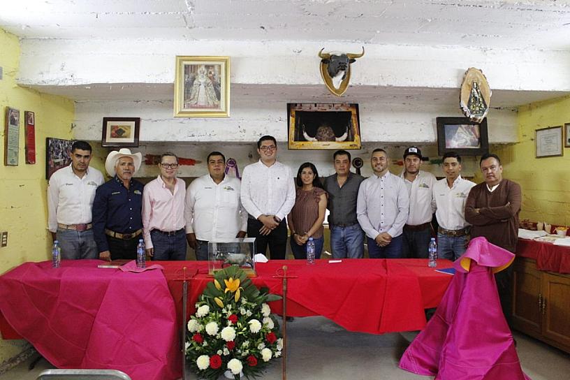 RINDE PROTESTA NUEVA MESA DIRECTIVA DE LA PEÑA TAURINA JEREZANA