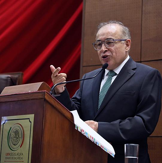 RINDE SU INFORME DE ACTIVIDADES ARTURO NAHLE GARCÍA 