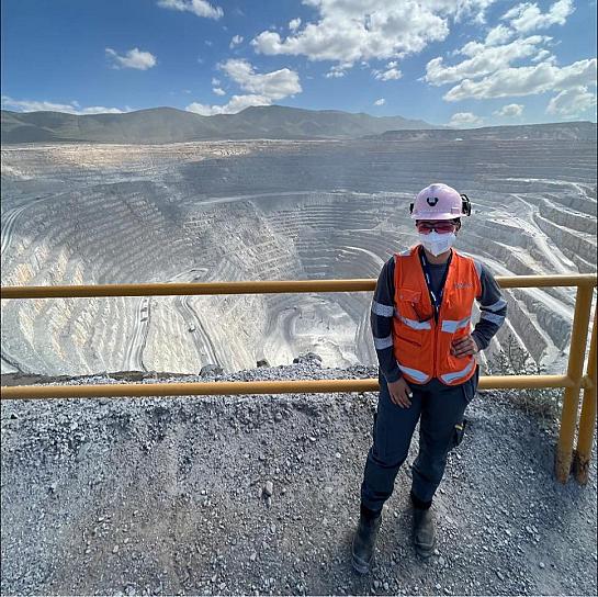 ROMPE JOVEN FRESNILLENSE CON ESQUEMAS DE GÉNERO EN LA INDUSTRIA MINERA