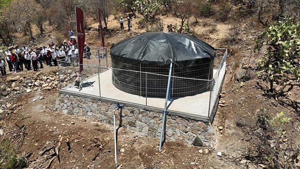 ABASTECEN DE AGUA A COMUNIDADES DE NOCHISTLÁN