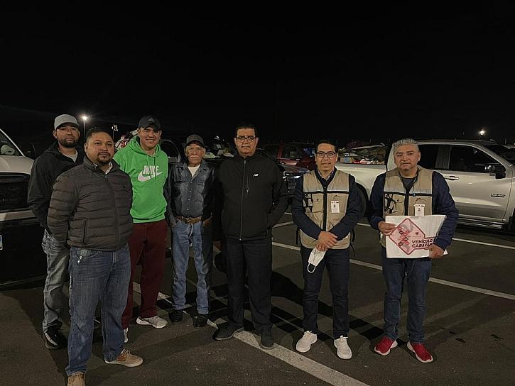 SALE CARAVANA MIGRANTE DESDE EAGLE PASS, TEXAS RUMBO A ZACATECAS 