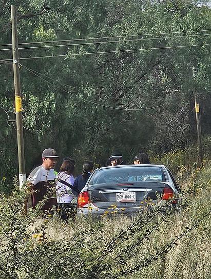 SALE ILESO TRAS VOLCADURA EN FRESNILLO  