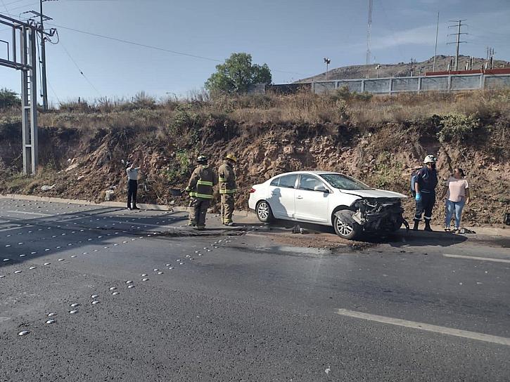 SE ACCIDENTA MUJER EN TRÁNSITO PESADO