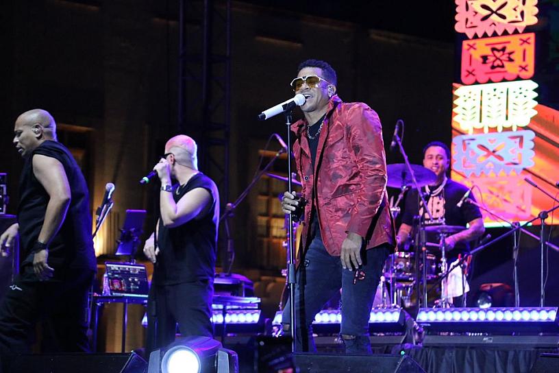 SE APODERA GENTE DE ZONA DE PLAZA DE ARMAS