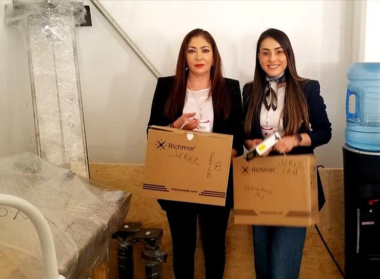 SE CAPACITA DIF JEREZ Y RECIBE APARATOS DE INCLUSIÓN