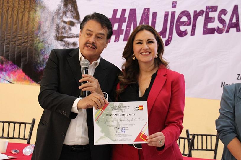 SE CONGREGAN PETISTAS EN PRO DE LOS DERECHOS POLÍTICOS DE LAS MUJERES