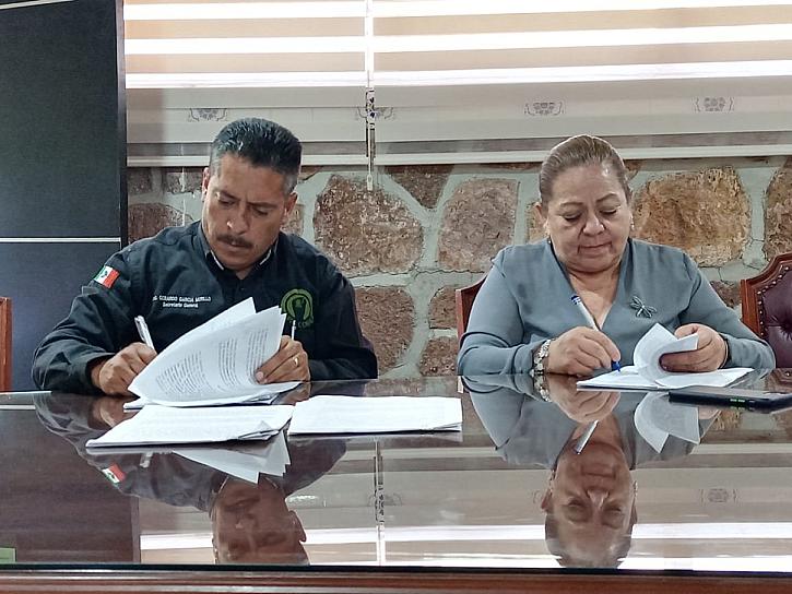 SE CONJURA LA HUELGA EN COBAEZ