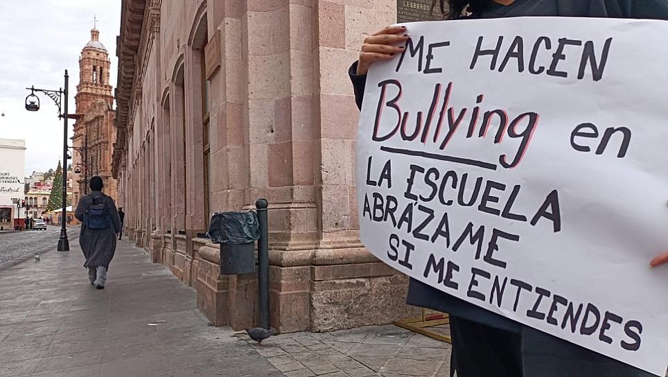 ABRAZOS PARA CONCIENTIZAR SOBRE EL BULLYING 