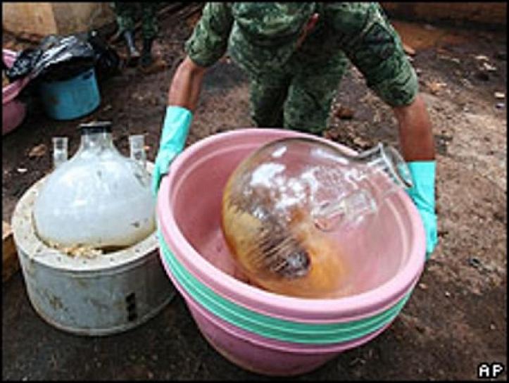 SEDENA ASETA 72 GOLPES EN ZONA DEL CHAPO POR DROGA SINTÉTICA 
