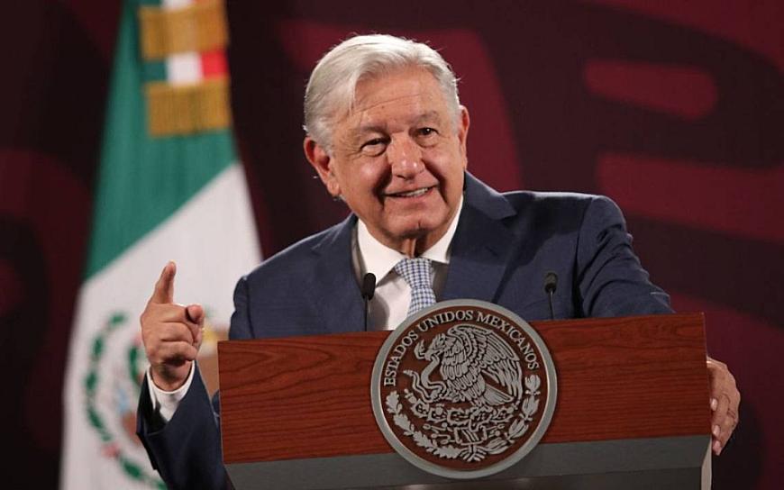 SE DESPIDE LÓPEZ OBRADOR DEL MAGISTERIO 